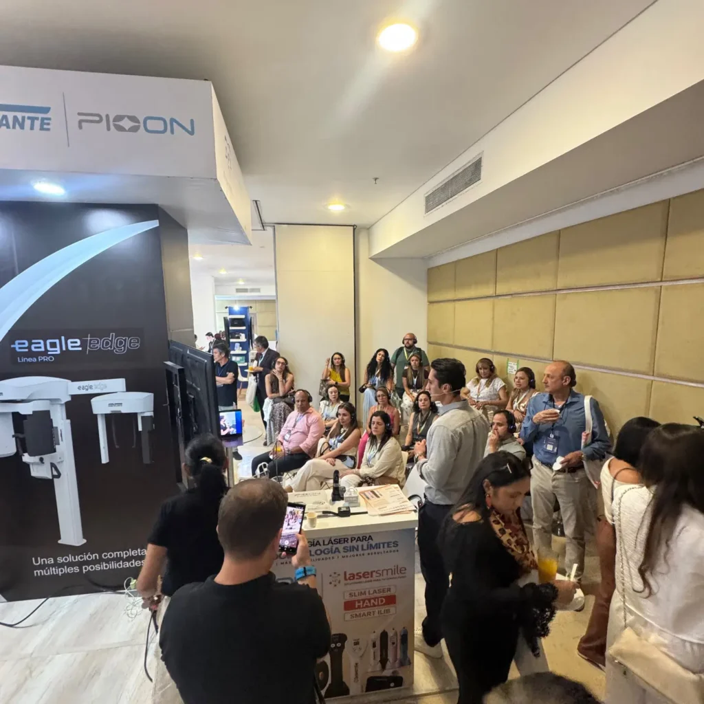 Éxito Total en el 1er Día del Congreso Nacional de Ortodoncia: Flujo Digital y Precisión con Escáneres Intraorales AlliedStar (Straumann Group)